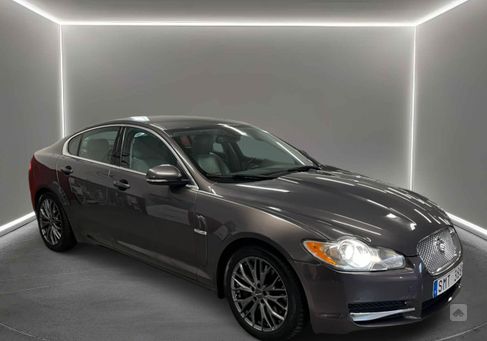 Jaguar XF, 2010