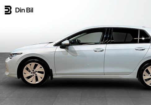 Volkswagen Golf, 2025