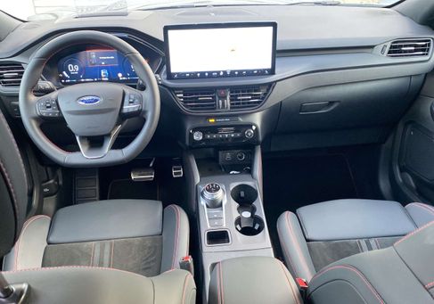 Ford Kuga, 2025 3