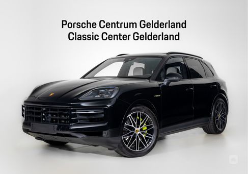 Porsche Cayenne, 2023