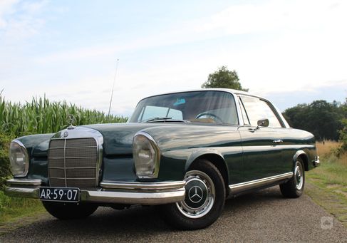 Mercedes-Benz 220, 1965