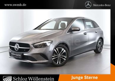 Mercedes-Benz B 180, 2025