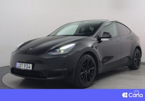 Tesla Model Y, 2021