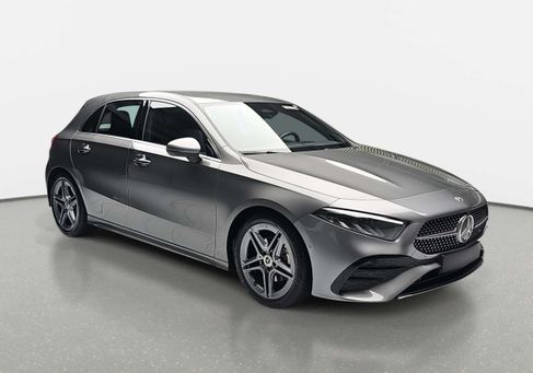 Mercedes-Benz A 180, 2025