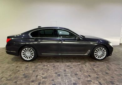 BMW 740, 2019