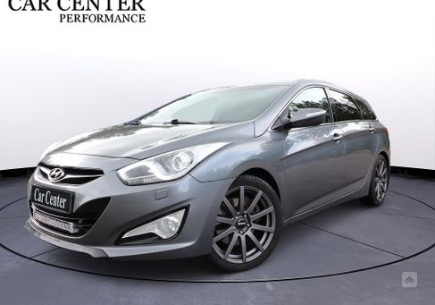 Hyundai i40, 2013