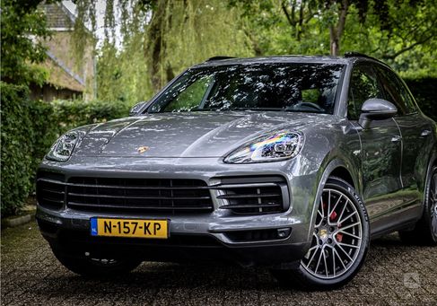 Porsche Cayenne, 2020