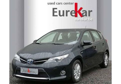 Toyota Auris, 2013