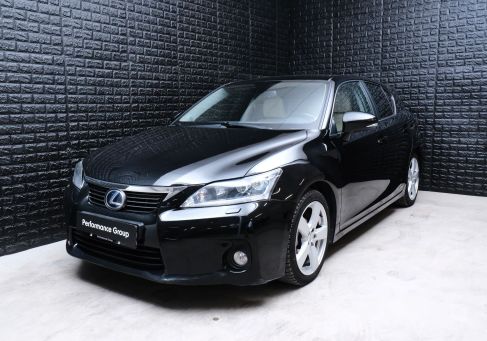 Lexus CT, 2011