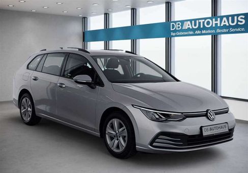 Volkswagen Golf, 2022