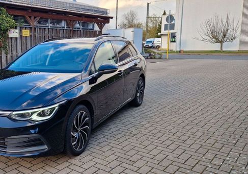 Volkswagen Golf, 2023