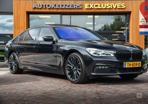 BMW 740, 2018