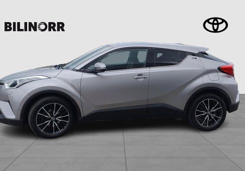 Toyota C-HR, 2017