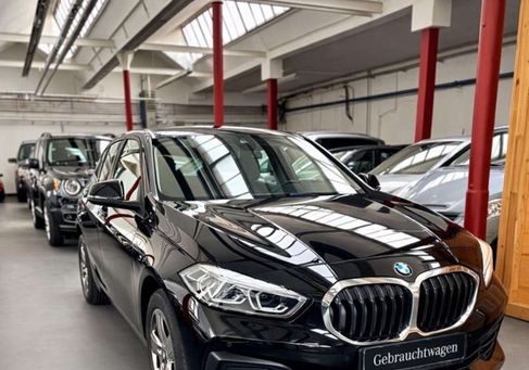 BMW 118, 2021 3