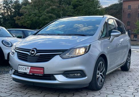 Opel Zafira, 2019