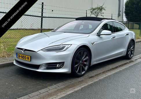 Tesla Model S, 2018