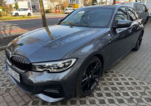 BMW 318, 2020