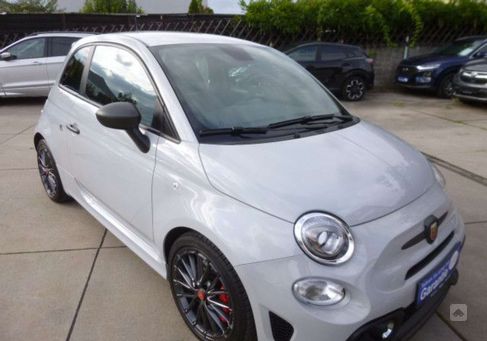 Abarth 695, 2023