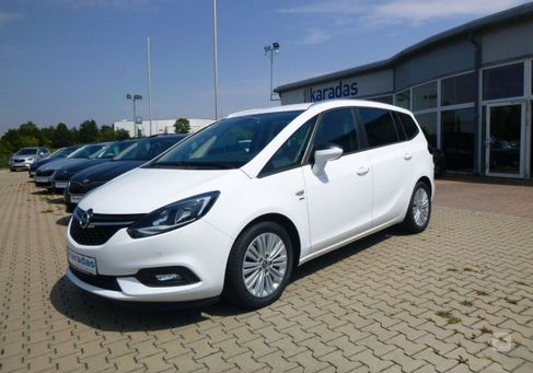 Opel Zafira, 2017