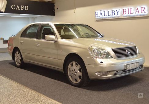 Lexus LS, 2001