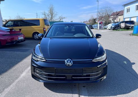 Volkswagen Golf, 2025
