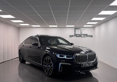 BMW 745, 2020