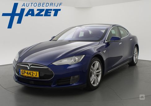 Tesla Model S, 2015