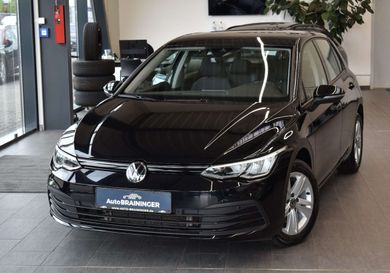 Volkswagen Golf, 2023
