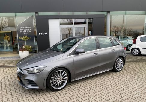 Mercedes-Benz B 180, 2019