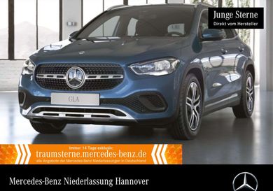 Mercedes-Benz GLA 200, 2022