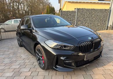 BMW 120, 2022