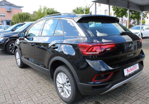 Volkswagen T-Roc, 2025 3