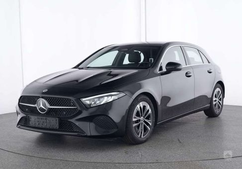 Mercedes-Benz A 180, 2023