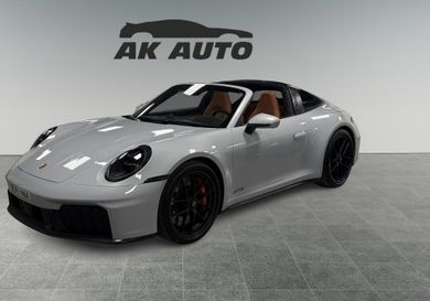 Porsche 911, 2025