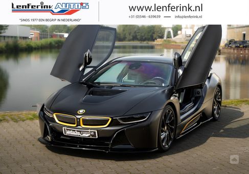 BMW i8, 2015