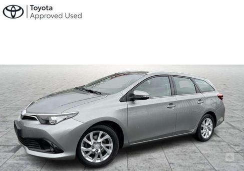 Toyota Auris, 2016