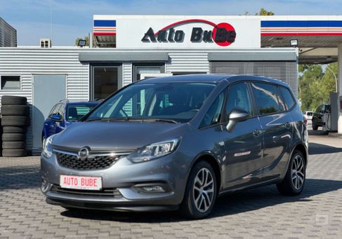 Opel Zafira, 2019