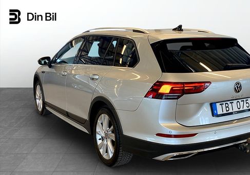 Volkswagen Golf, 2022