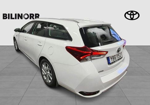 Toyota Auris Touring Sports, 2016