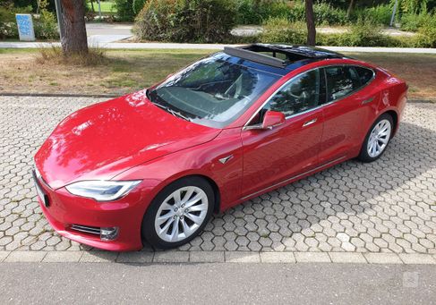 Tesla Model S, 2017