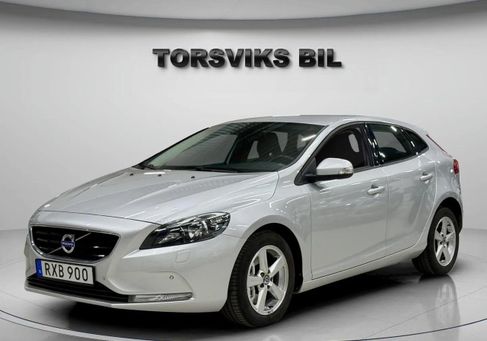 Volvo V40, 2016