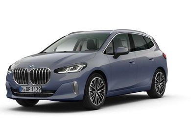 BMW 220, 2025