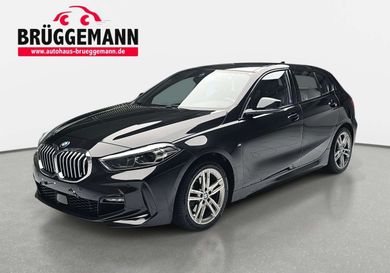 BMW 118, 2022