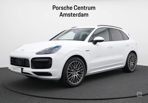 Porsche Cayenne, 2023