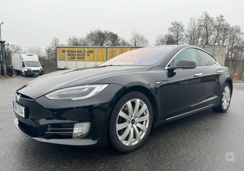 Tesla Model S, 2017