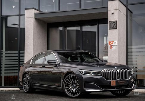 BMW 740, 2019