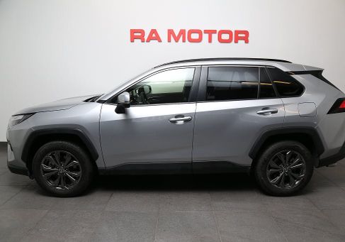 Toyota RAV 4, 2025