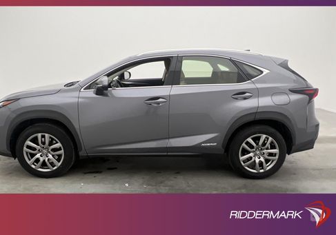 Lexus NX, 2015